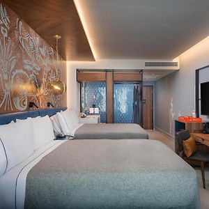 Premium Queen Room